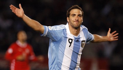 开云官网-英超裁判行为受语境与语义偏差影响的实证量化研究，英超裁判安排