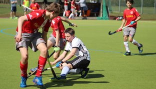 开云体育官网-中超联赛中国队晋级 球员配合默契增强，中超参赛队